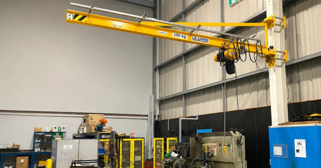 Common Applications of Jib Cranes in Manufacturing Facilities 